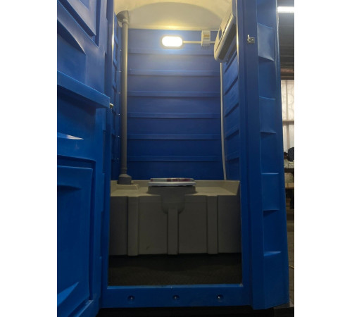 Теплая туалетная кабина Варм с двойными стенками  40 мм (LTW)